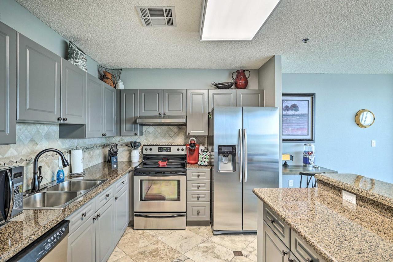 Fort Worth Condo With Racetrack Views And Pool Access 外观 照片