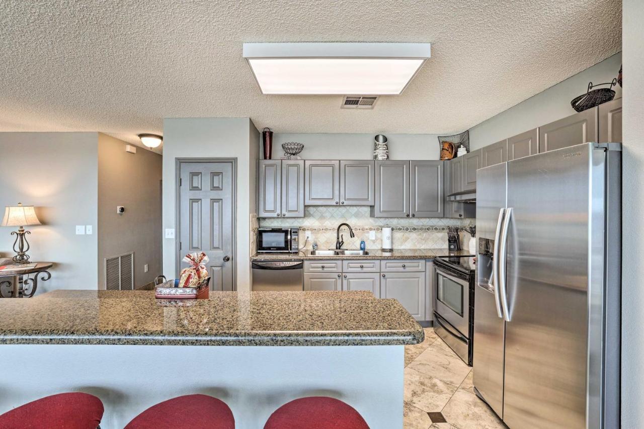 Fort Worth Condo With Racetrack Views And Pool Access 外观 照片
