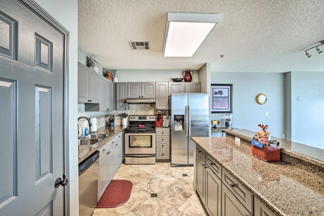 Fort Worth Condo With Racetrack Views And Pool Access 外观 照片