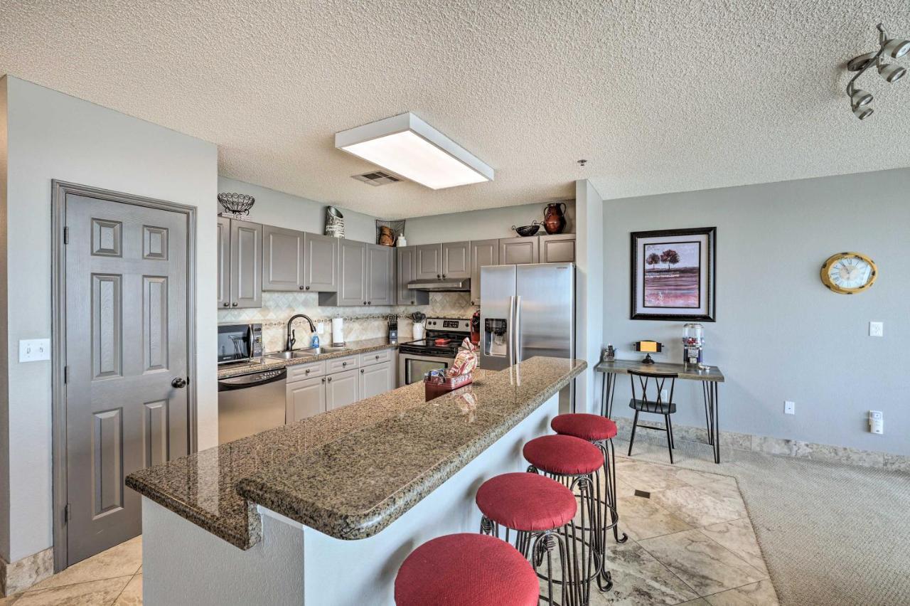 Fort Worth Condo With Racetrack Views And Pool Access 外观 照片