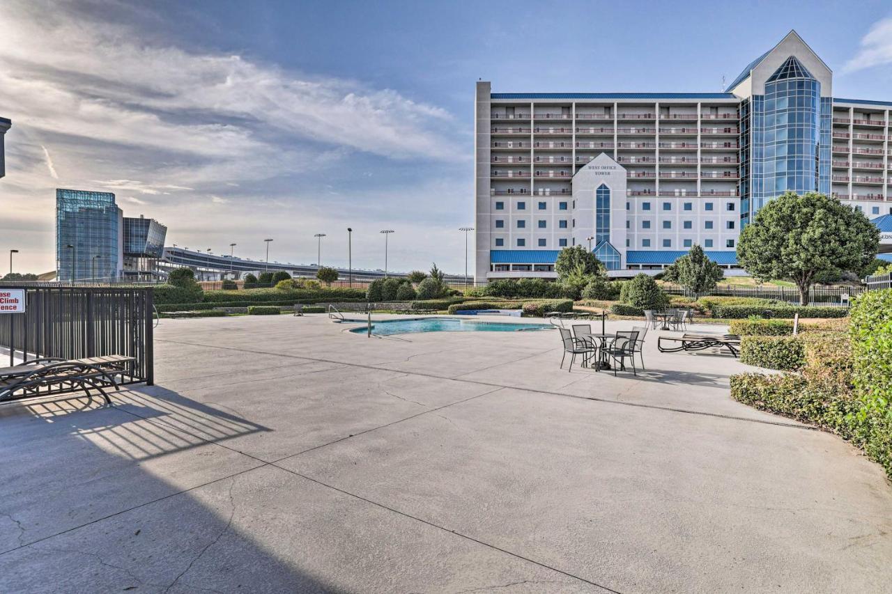 Fort Worth Condo With Racetrack Views And Pool Access 外观 照片